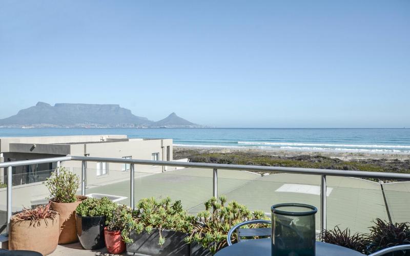 To Let 2 Bedroom Property for Rent in Dolphin Beach Western Cape